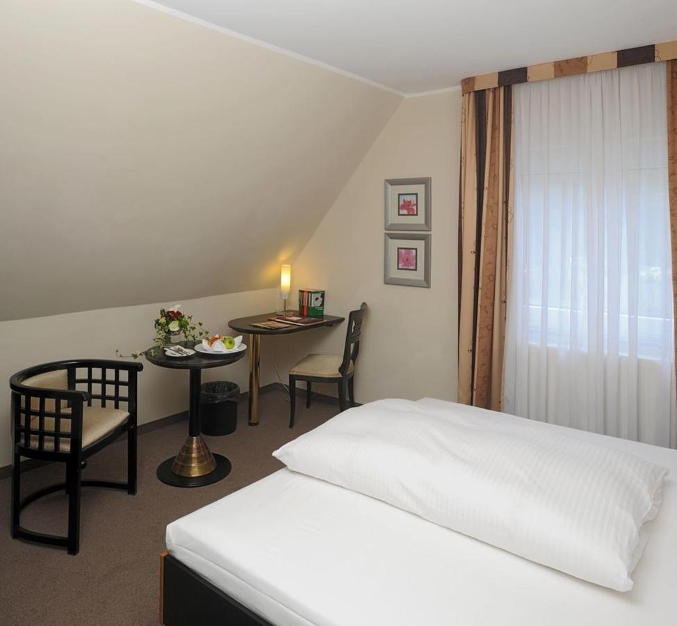 Hotel Graefrather Hof Solingen Cameră foto